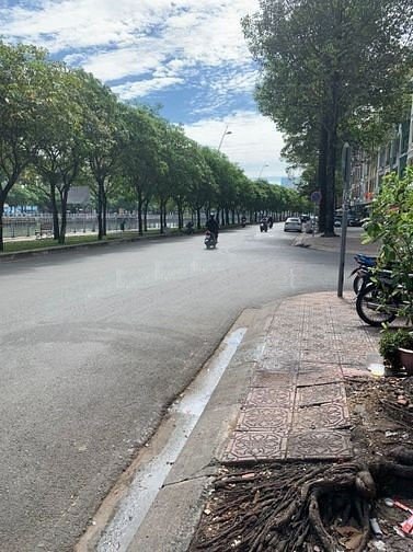 Cho thuê Nguyên Căn MTĐ hoàng sa phường dakao quận 1.